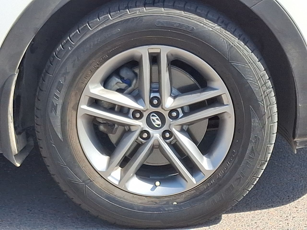 HYUNDAI - 17