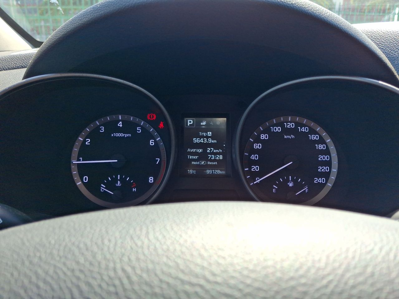 HYUNDAI - 27