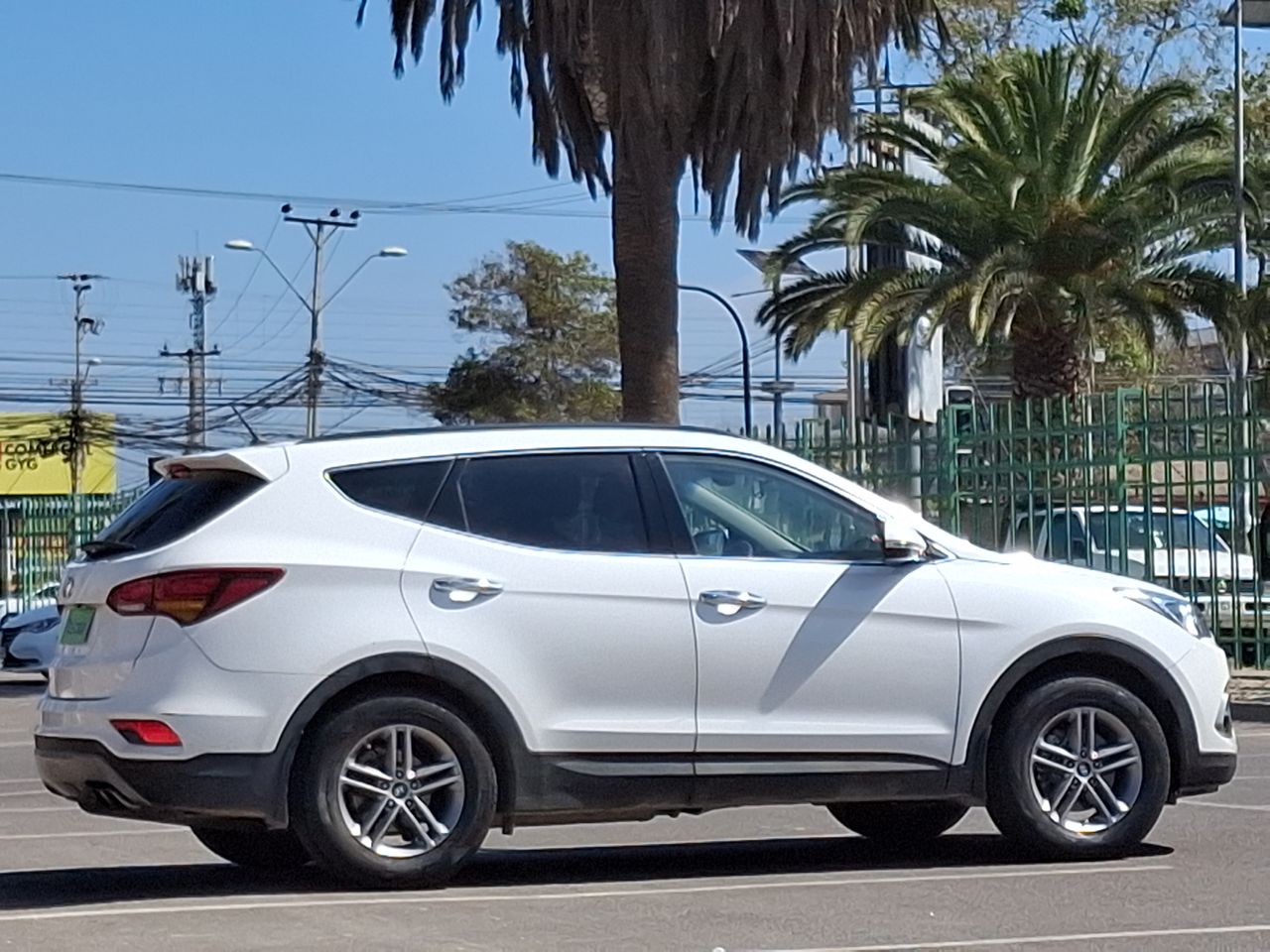 HYUNDAI - 7