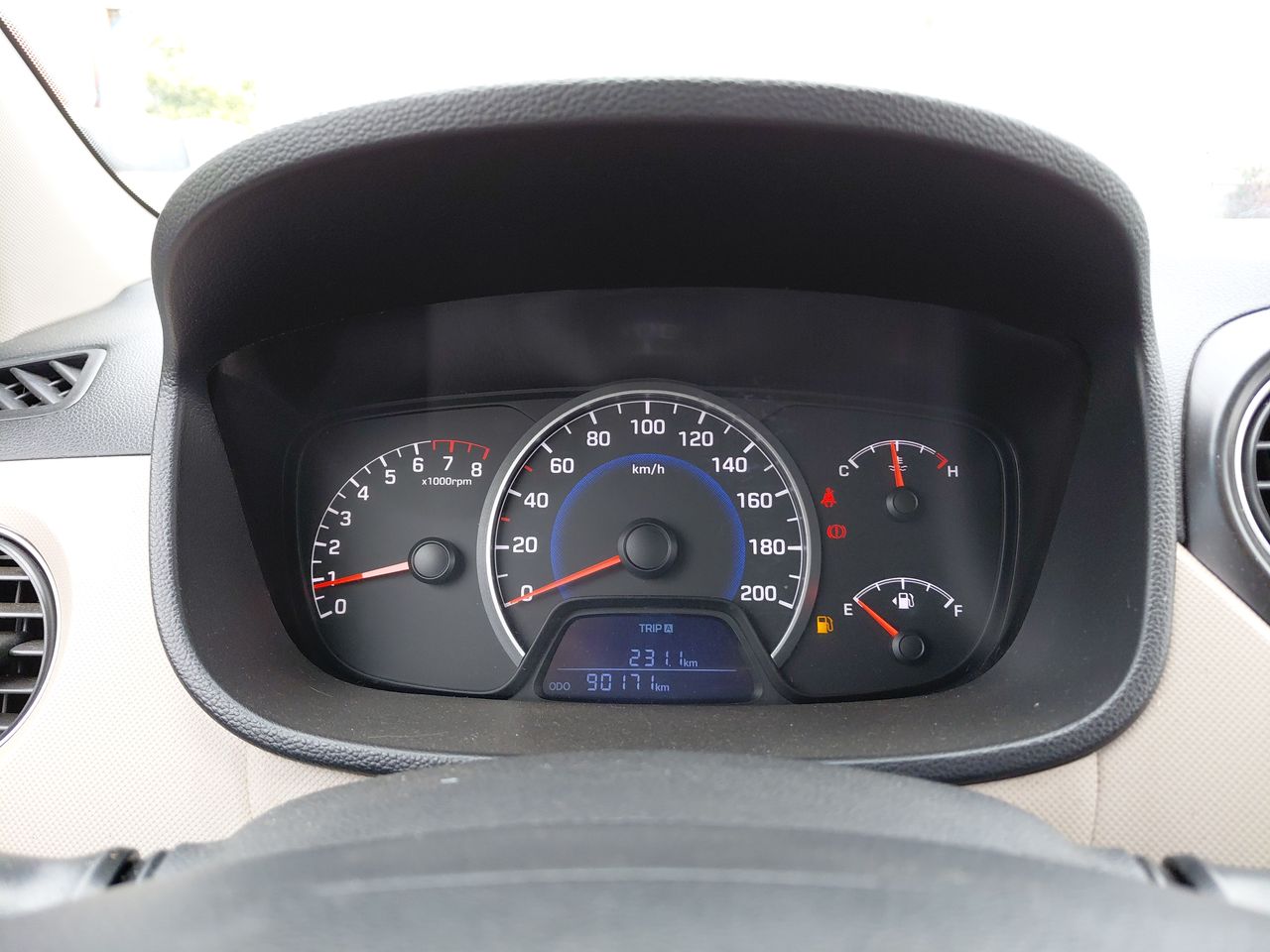 HYUNDAI - 16