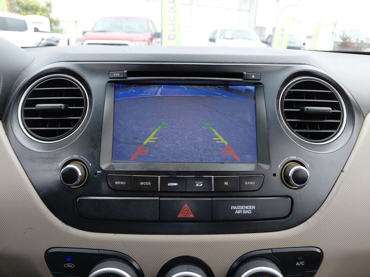 HYUNDAI - 18