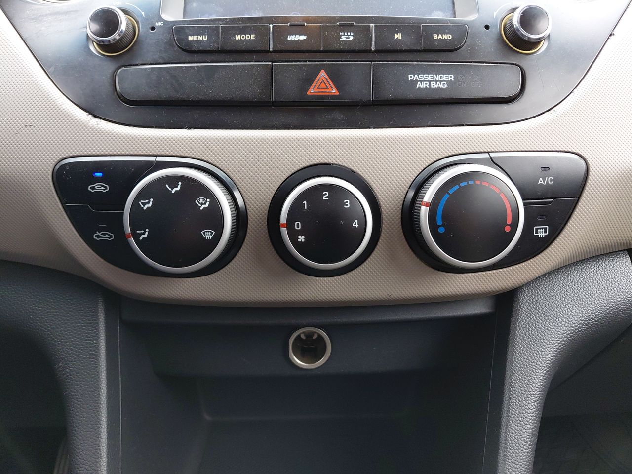 HYUNDAI - 19