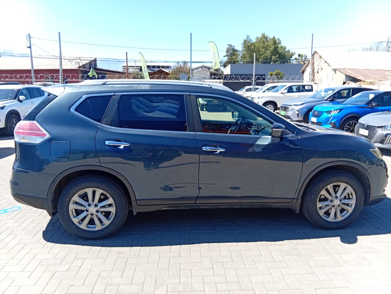 NISSAN - 8