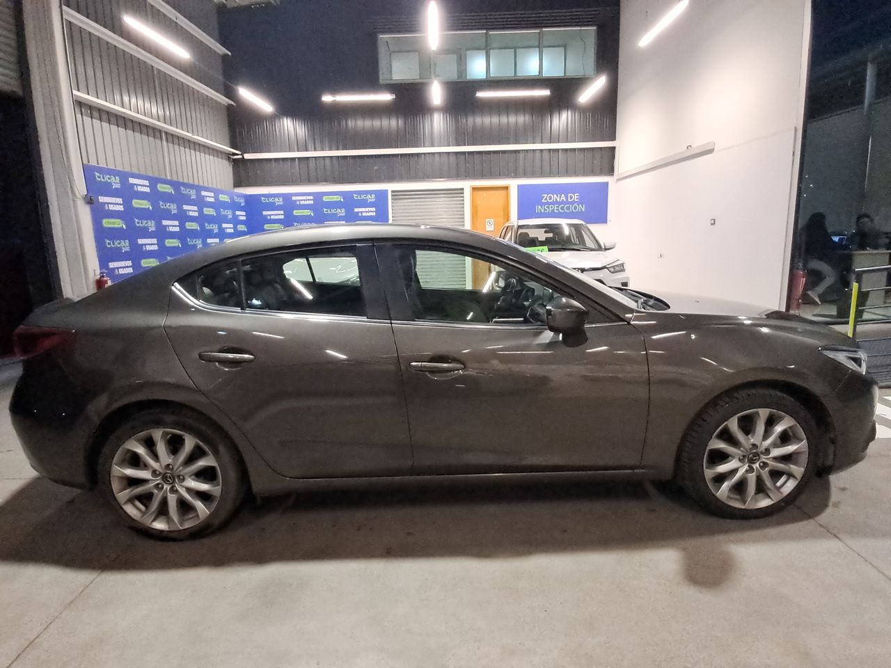MAZDA - 8
