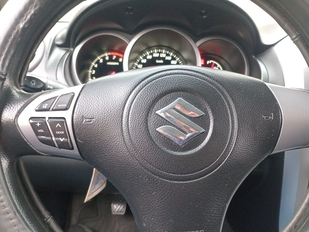 SUZUKI - 23
