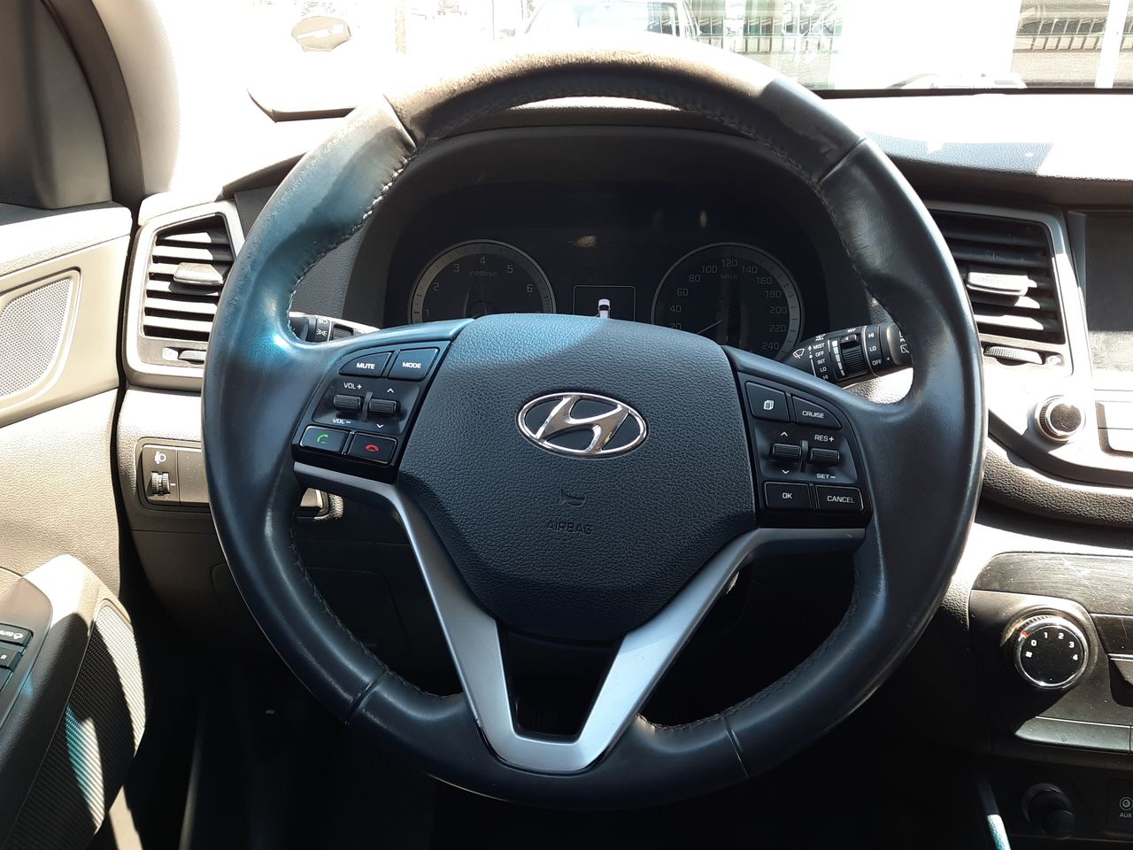 HYUNDAI - 26