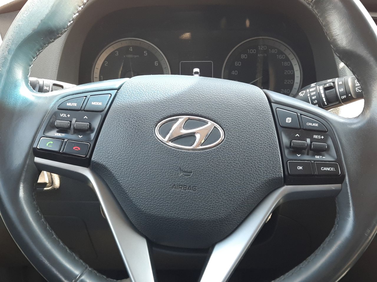 HYUNDAI - 27
