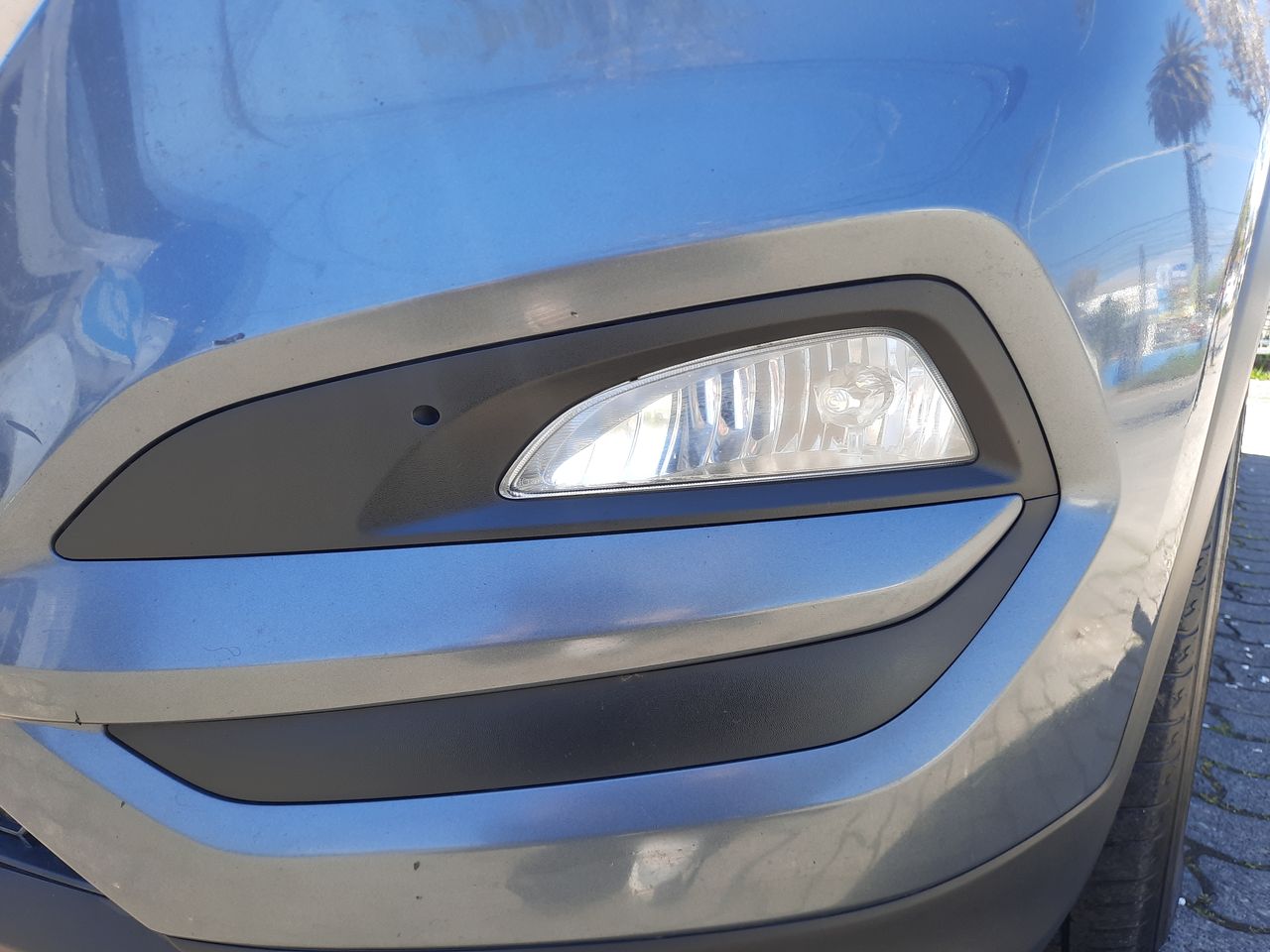HYUNDAI - 20