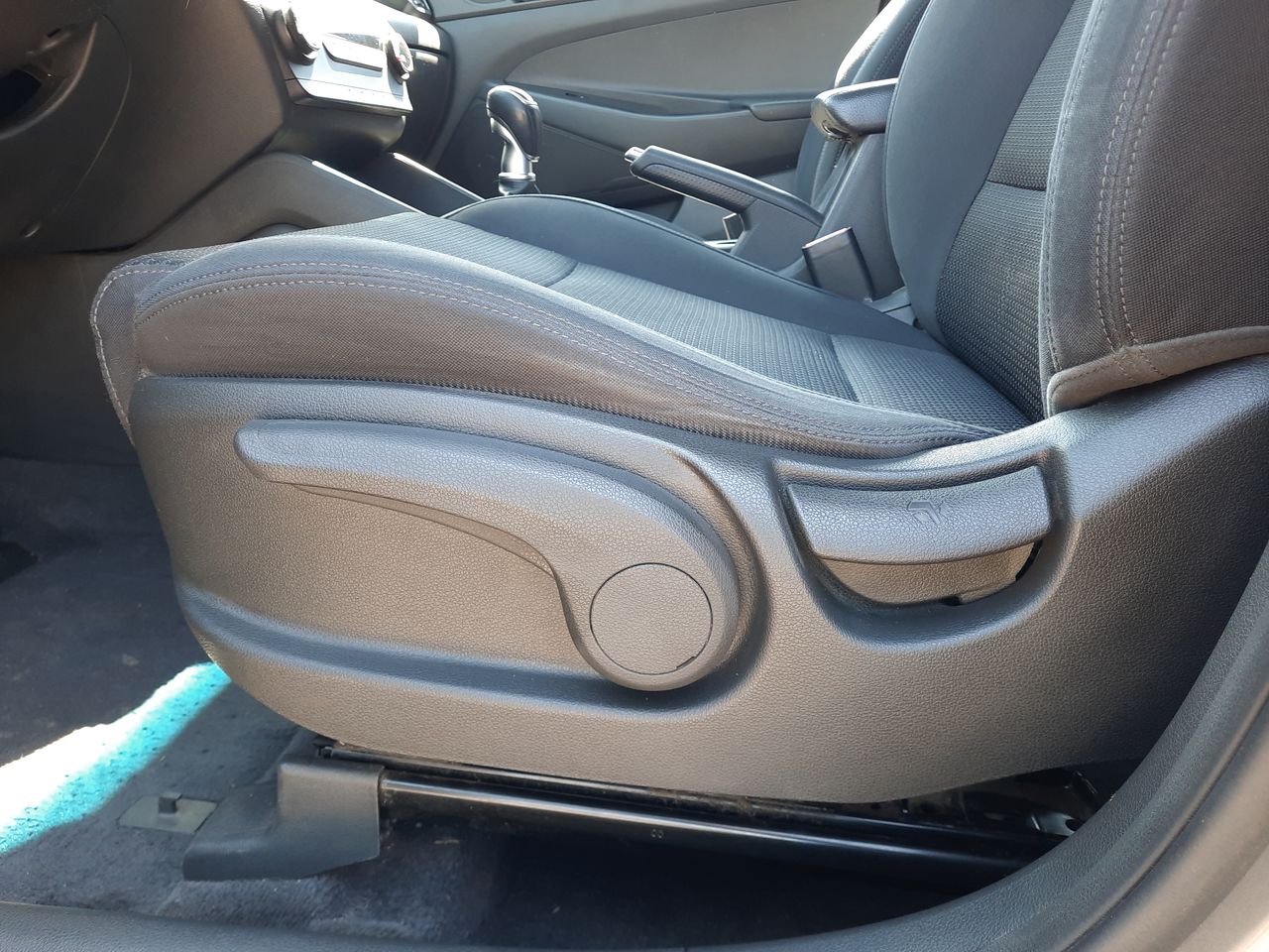 HYUNDAI - 24