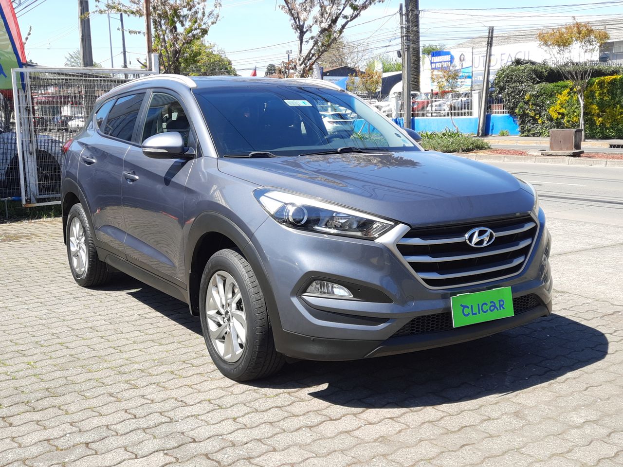HYUNDAI - 1