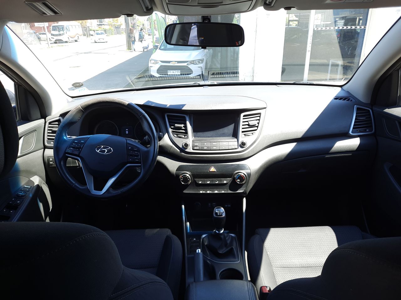 HYUNDAI - 9