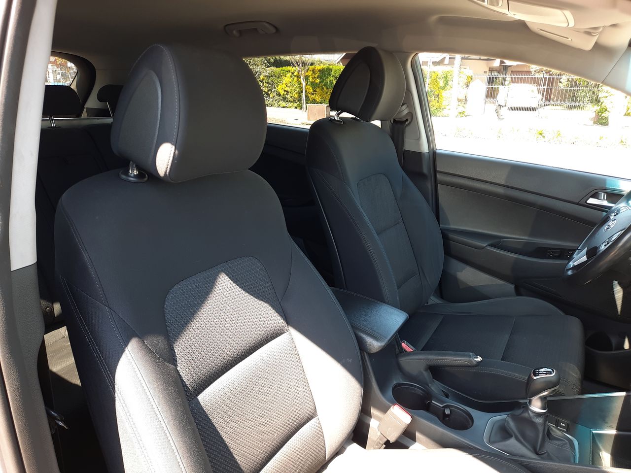 HYUNDAI - 15