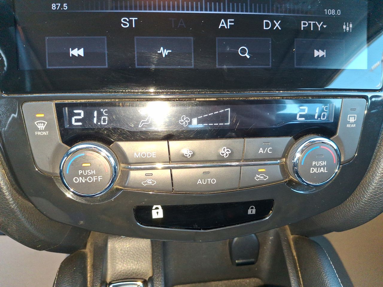 NISSAN - 30