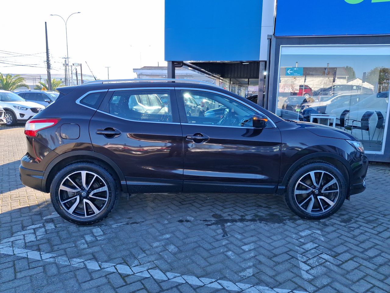 NISSAN - 8