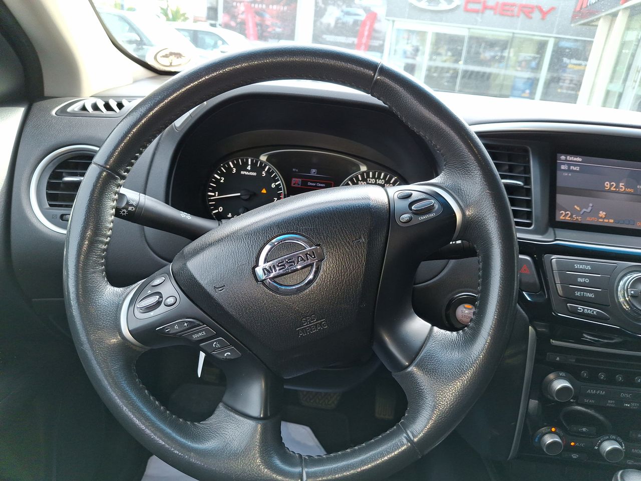 NISSAN - 24