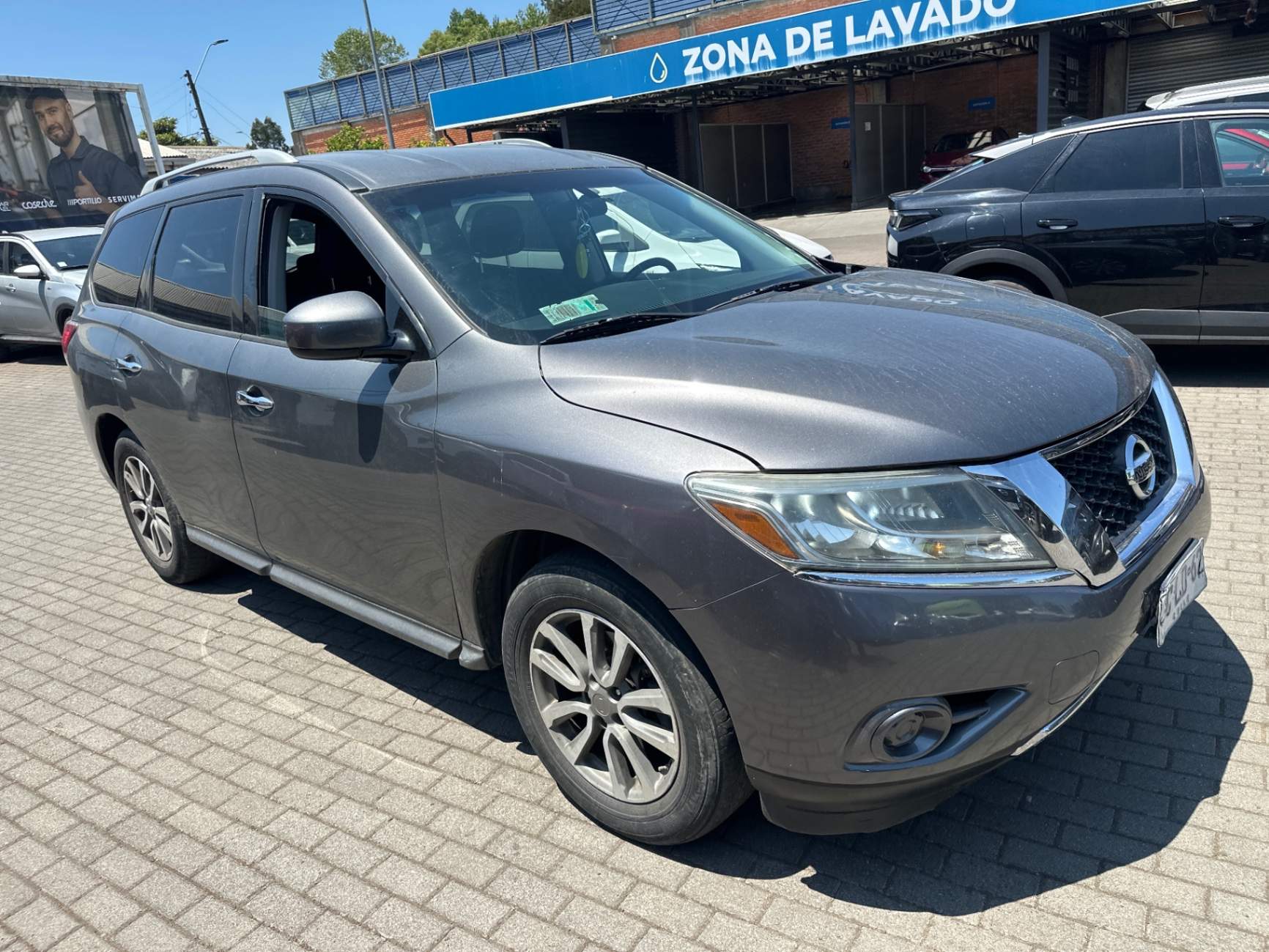 NISSAN