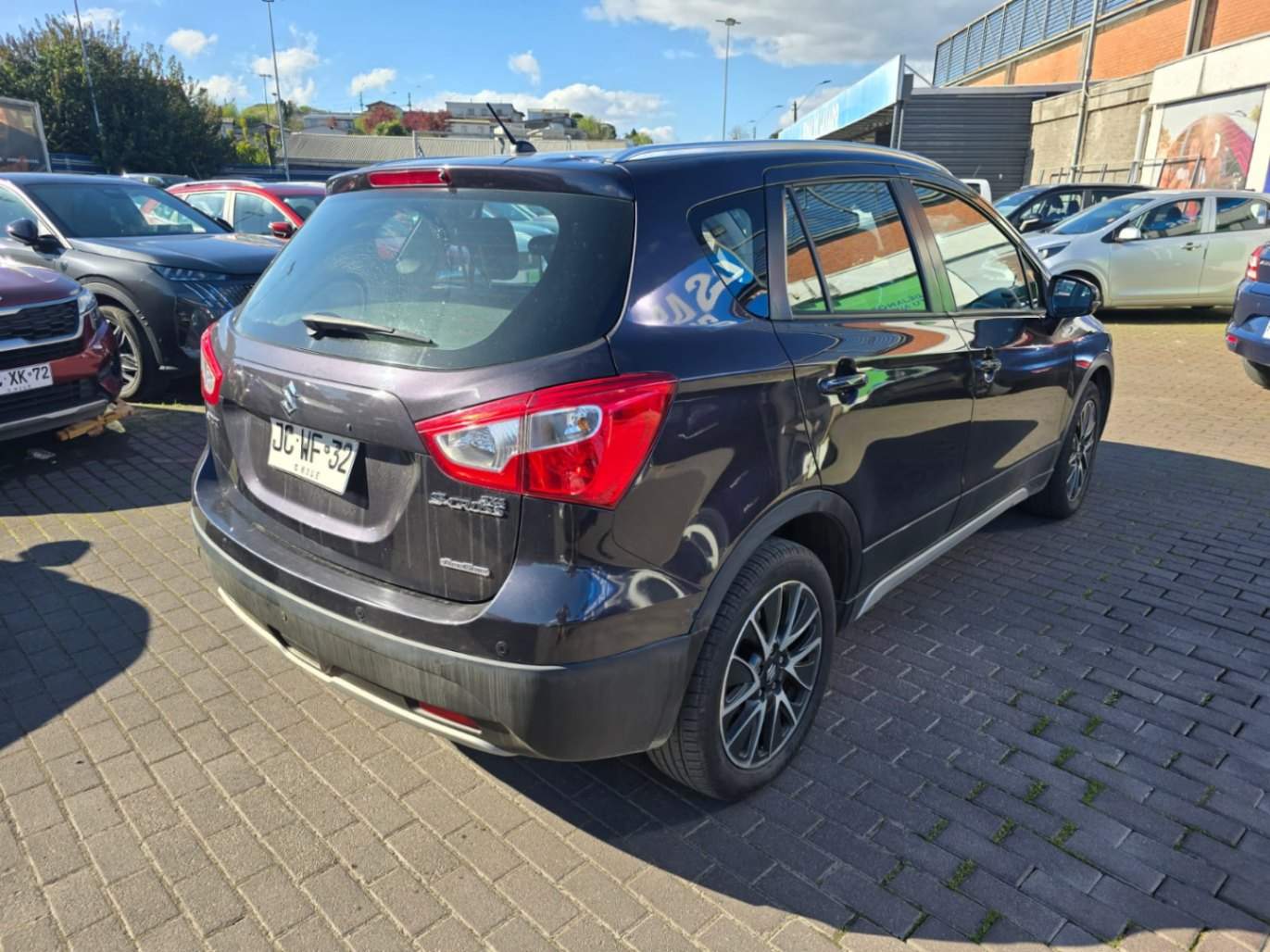 SUZUKI - 4