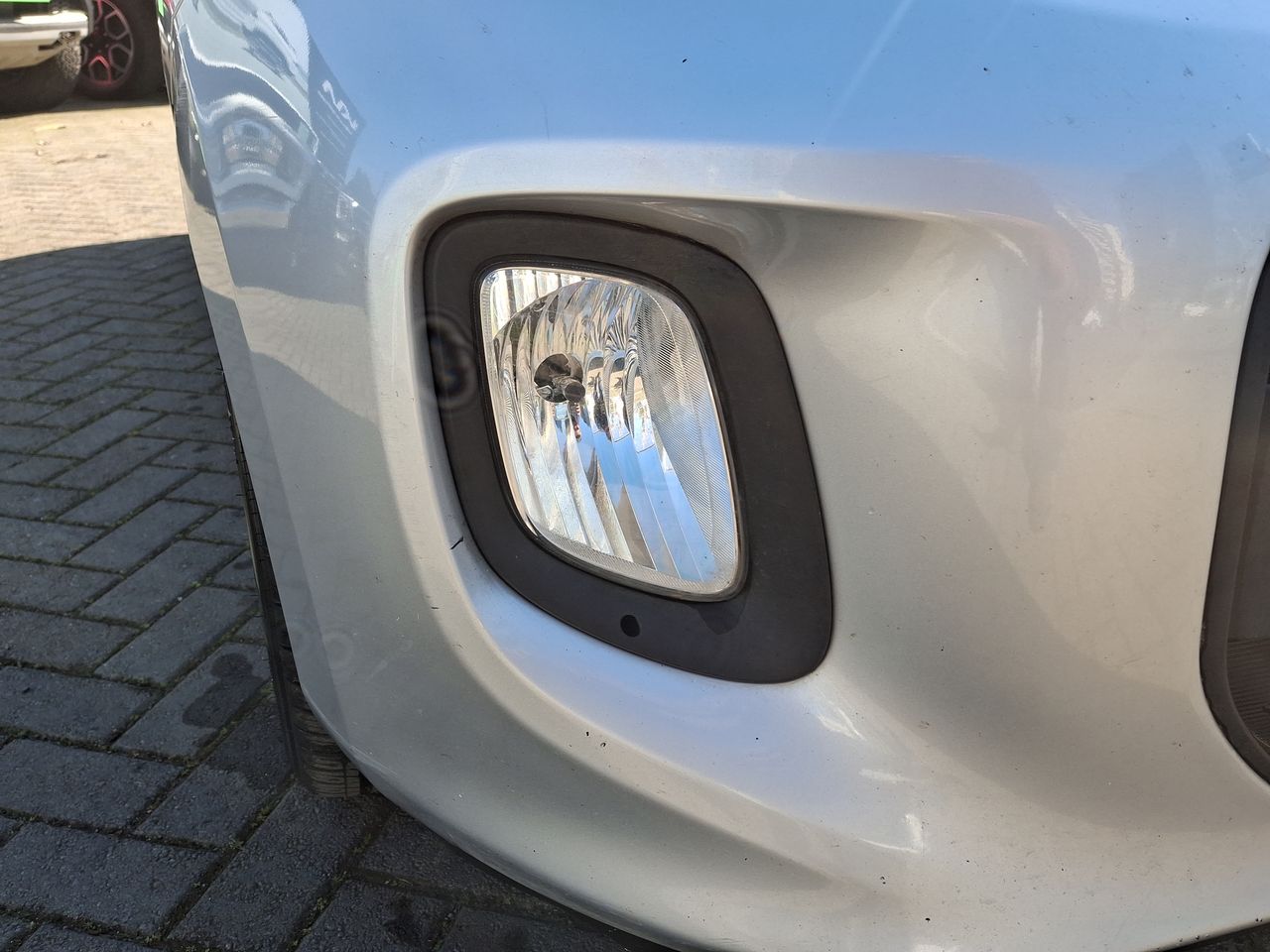 KIA - 19