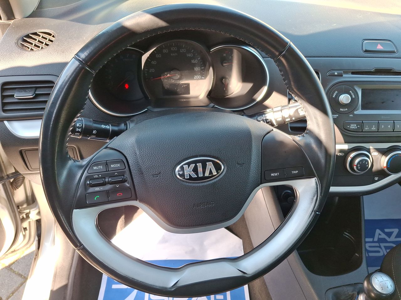 KIA - 25