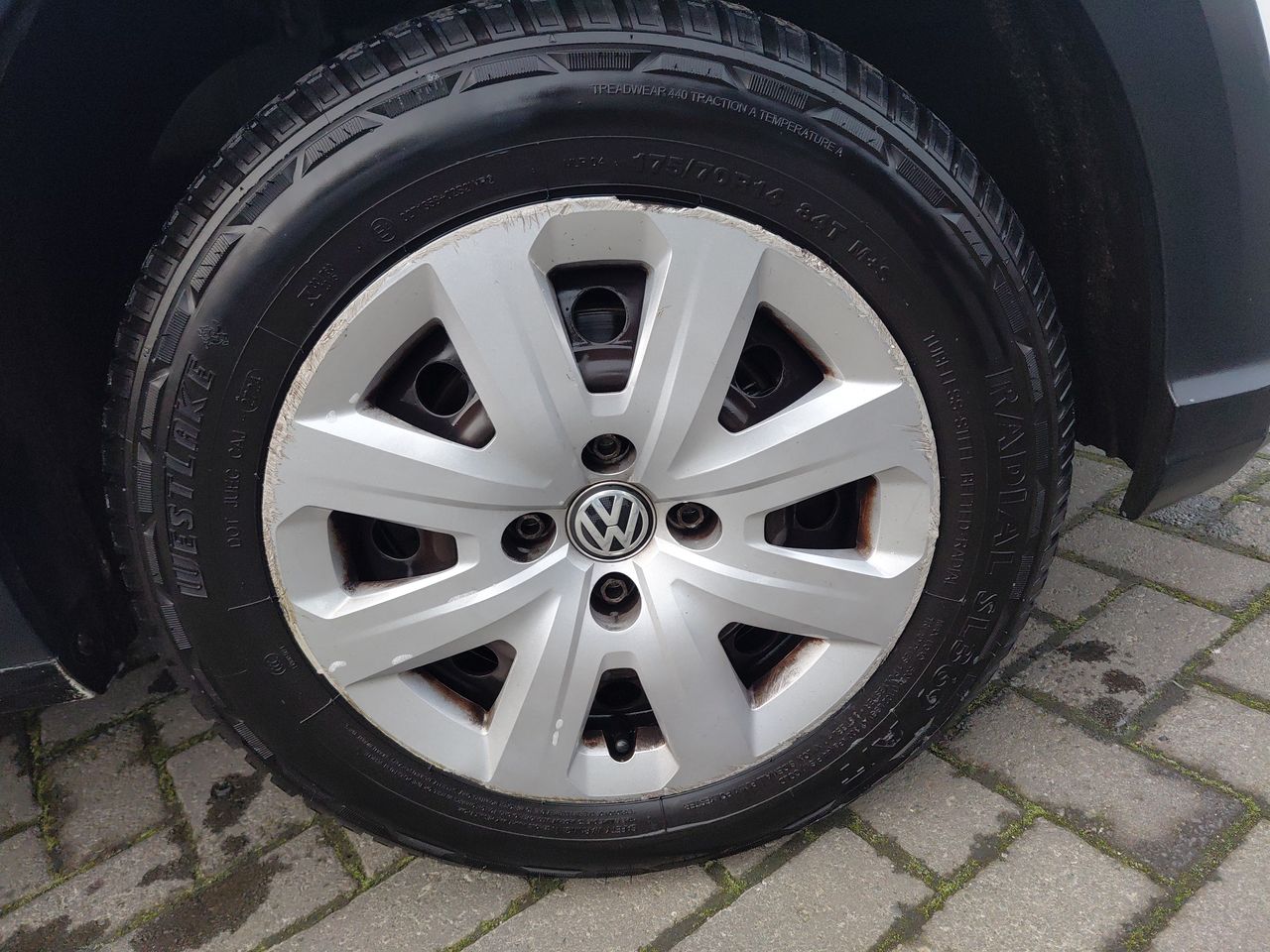 VOLKSWAGEN - 7