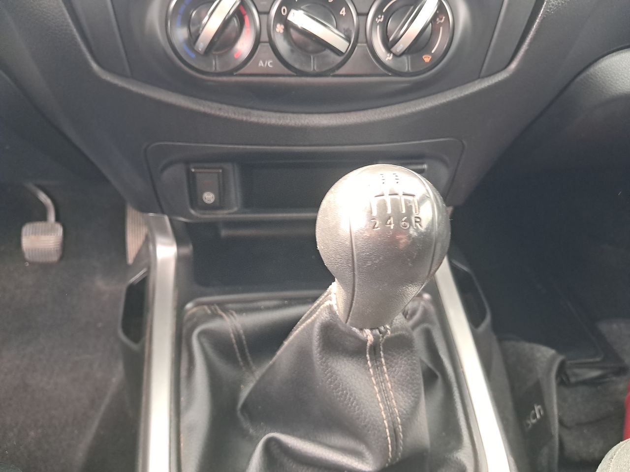 NISSAN - 28