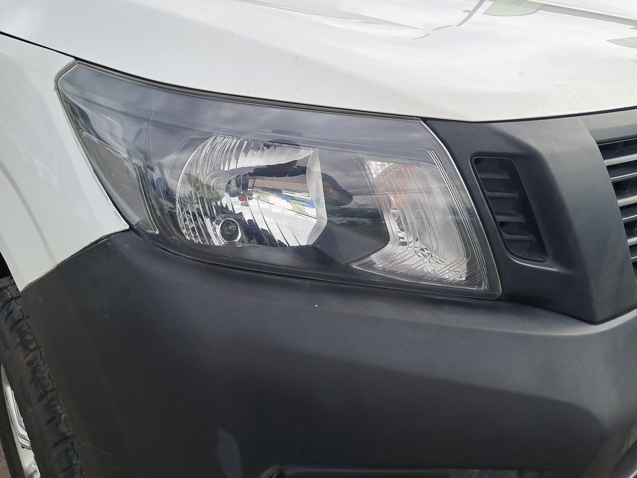 NISSAN - 18