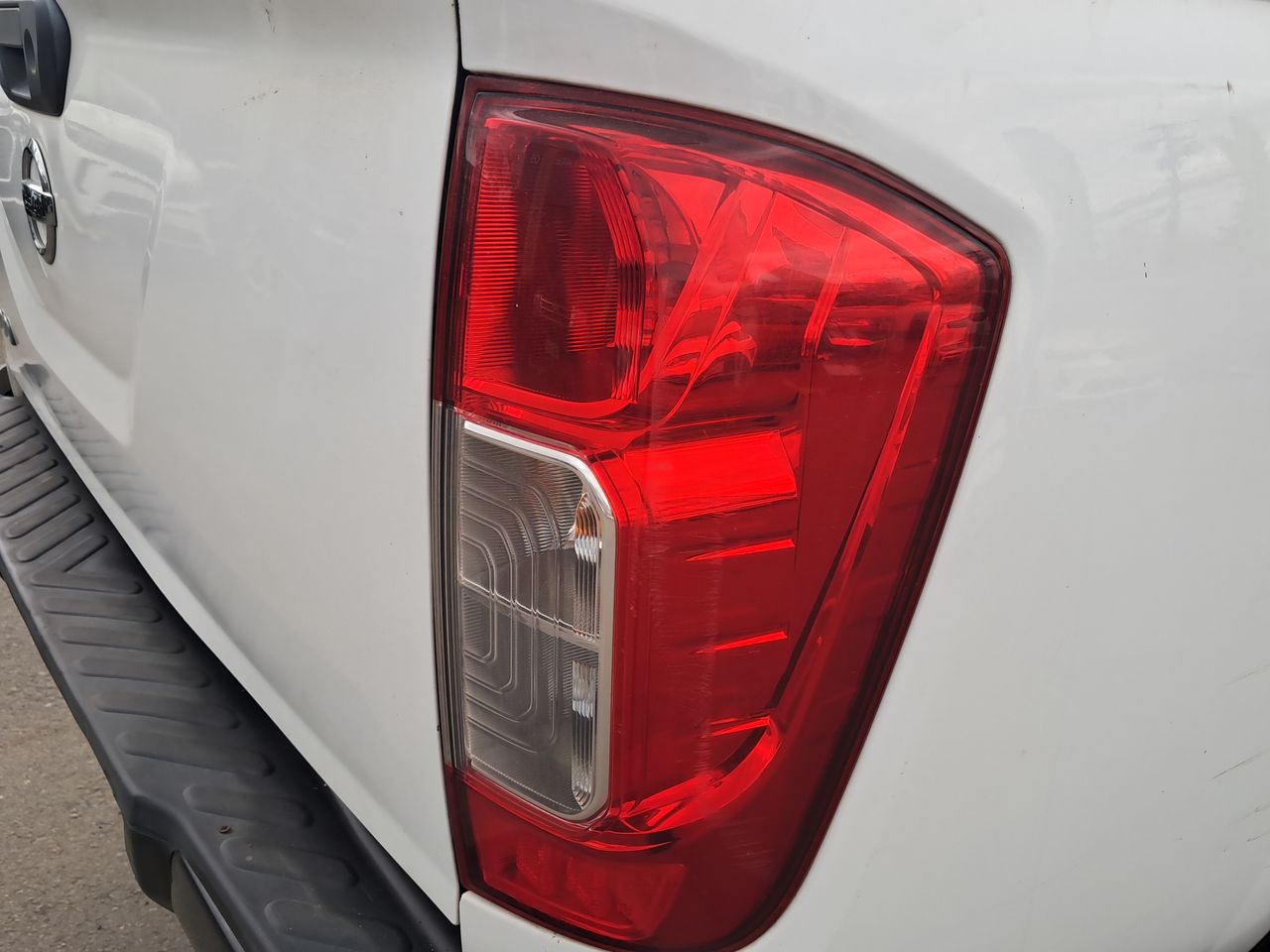NISSAN - 19