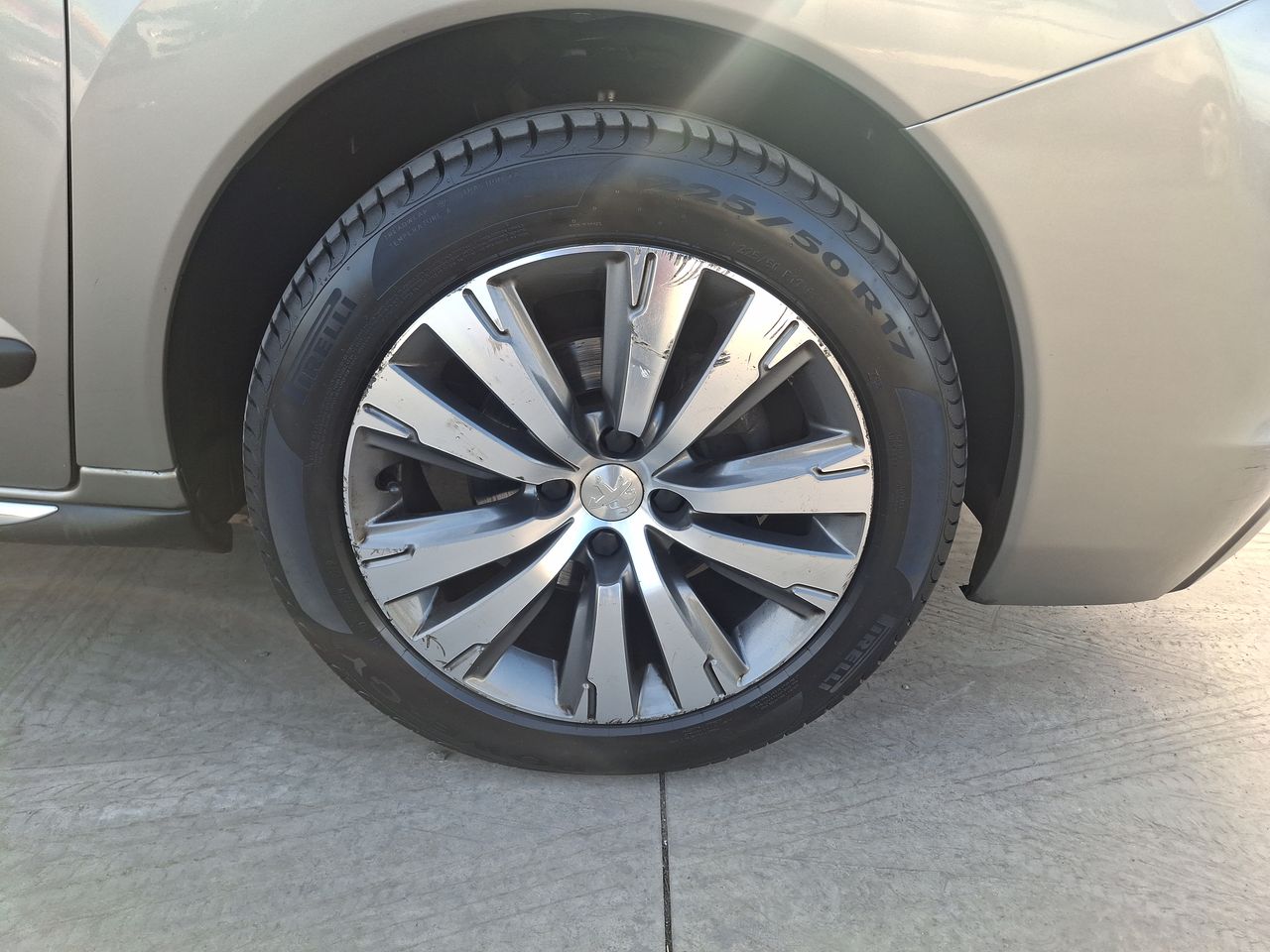 Peugeot 3008 — foto 18 de 29