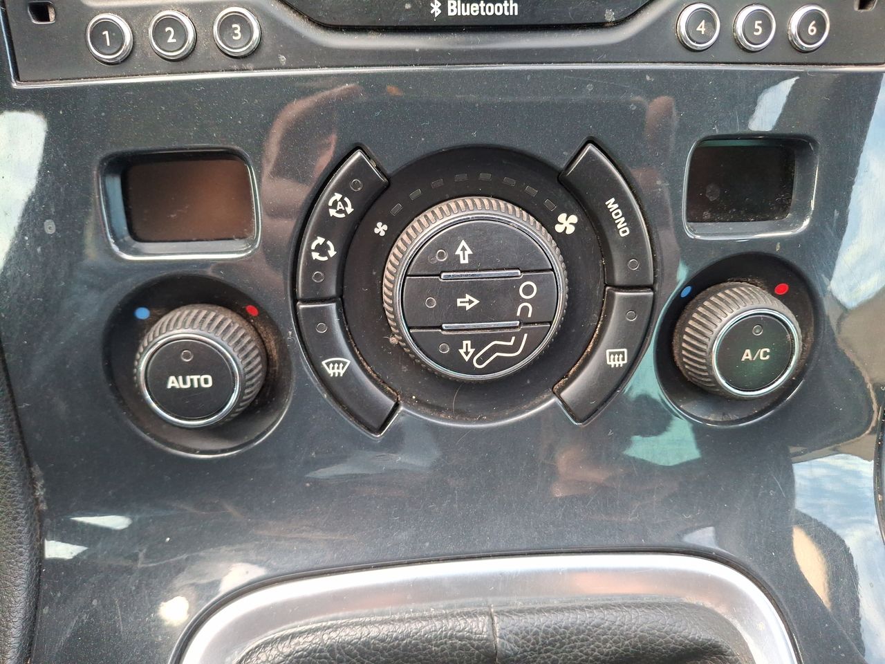 Peugeot 3008 — foto 27 de 29