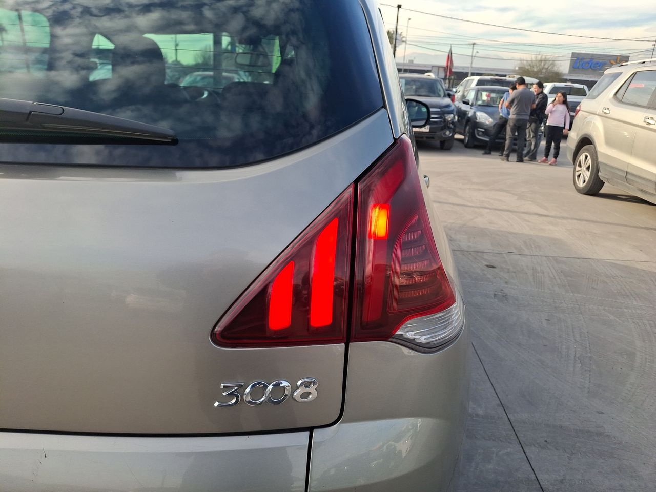 Peugeot 3008 — foto 20 de 29