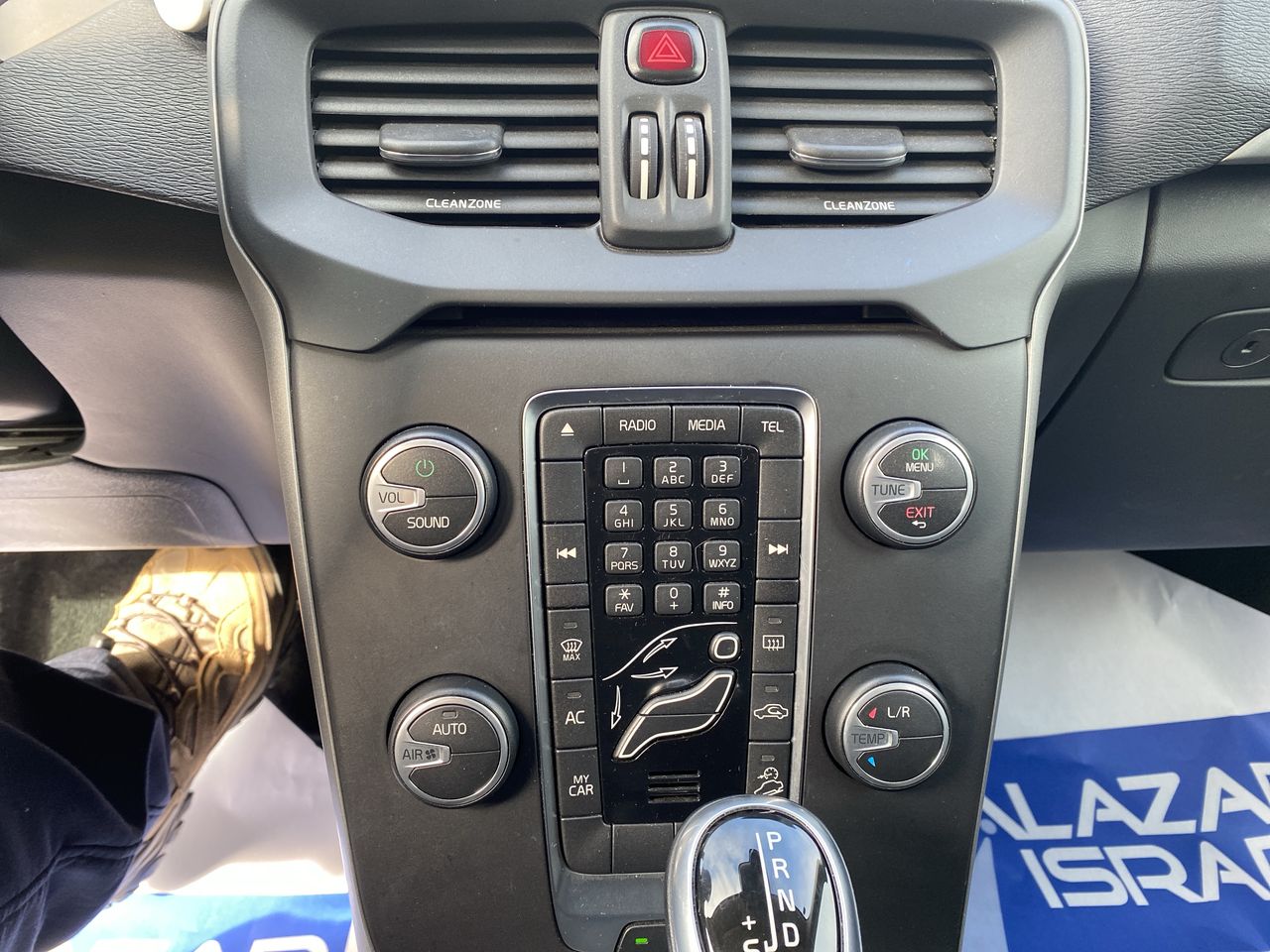 VOLVO - 28