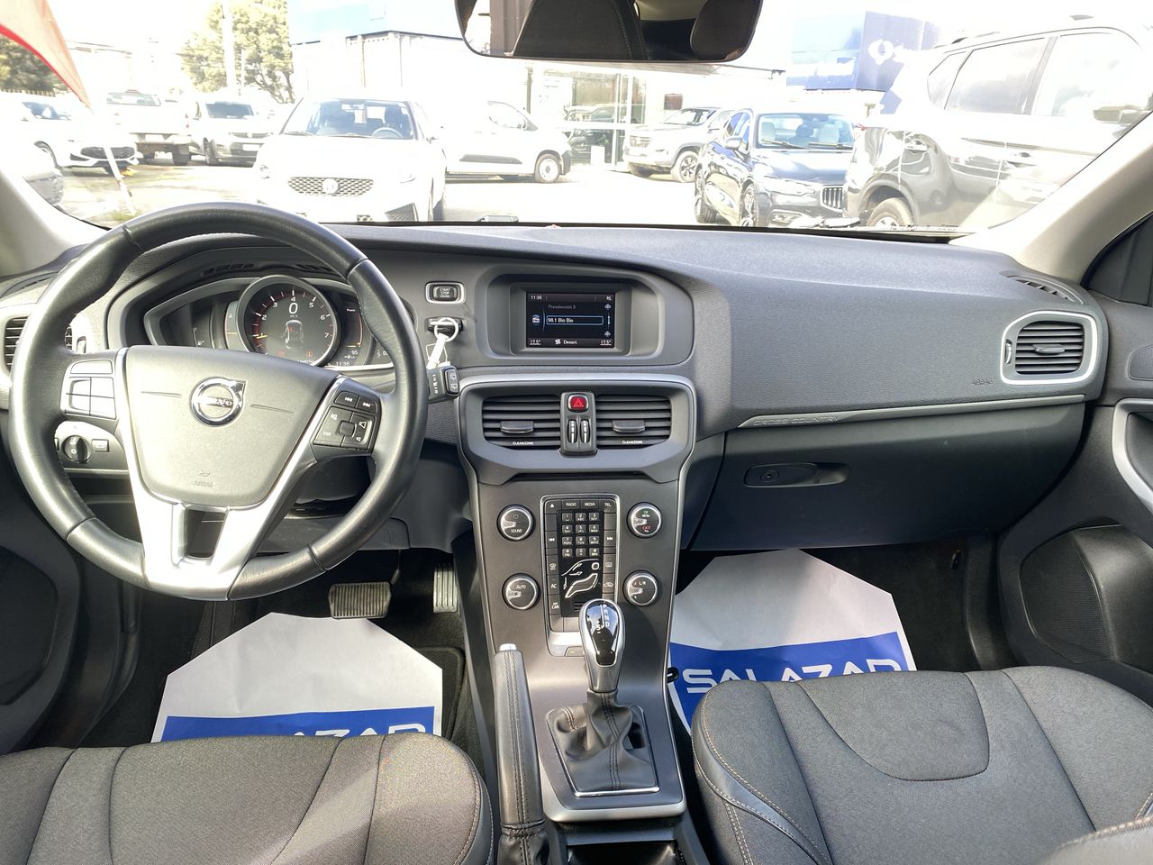 VOLVO - 30