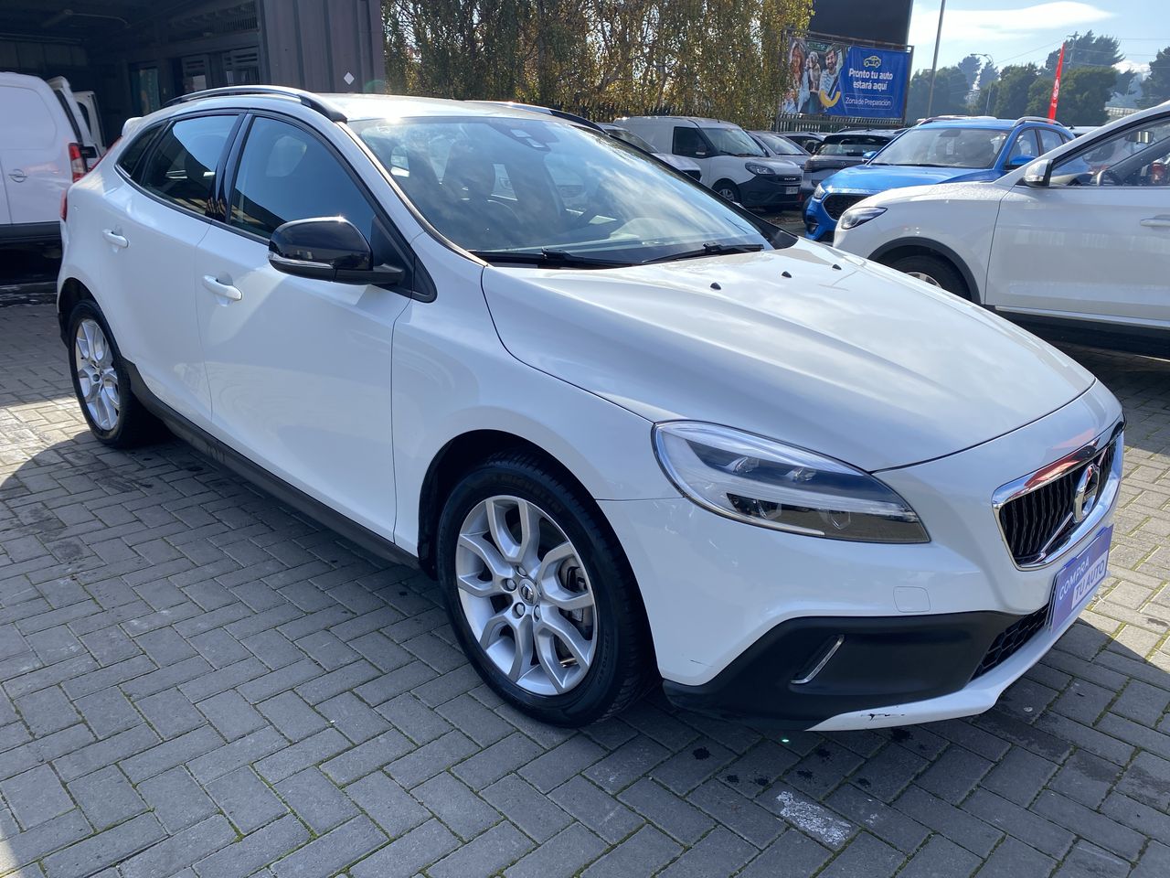 VOLVO - 1