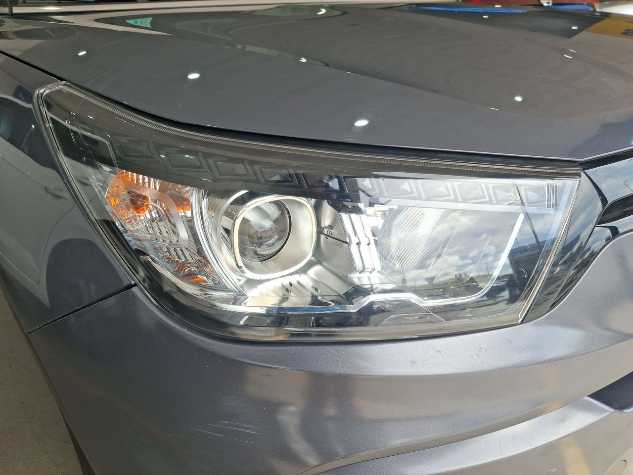 SSANGYONG - 18