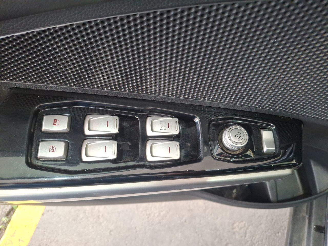 SSANGYONG - 22