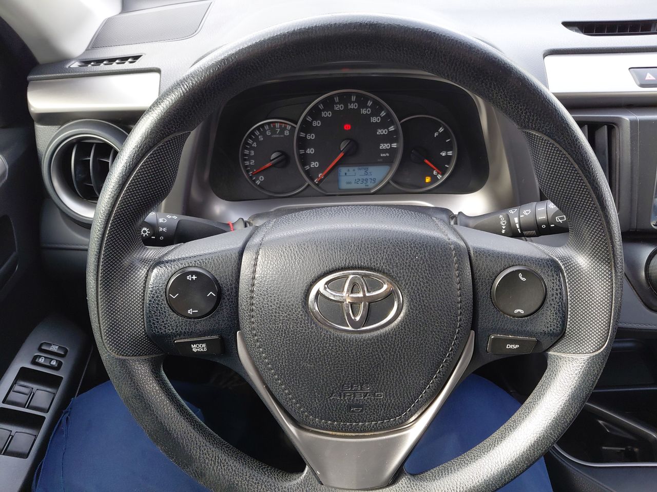 TOYOTA - 25
