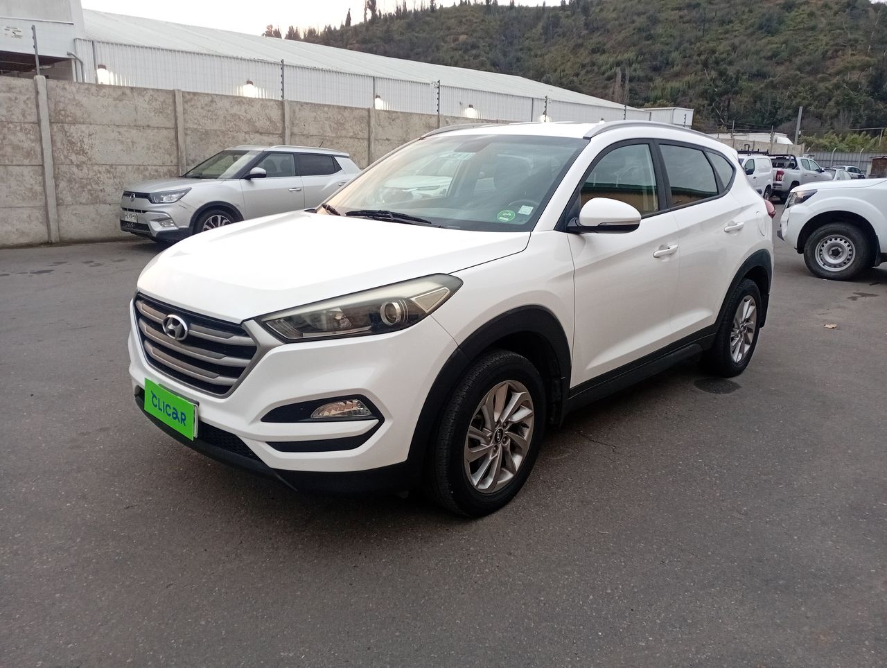 HYUNDAI - 3