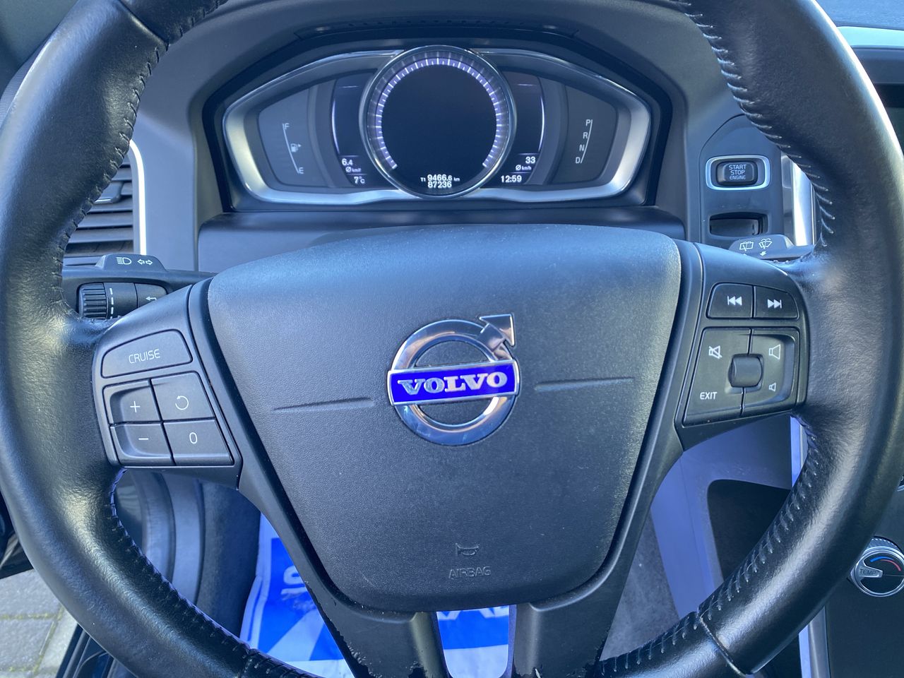 VOLVO - 25