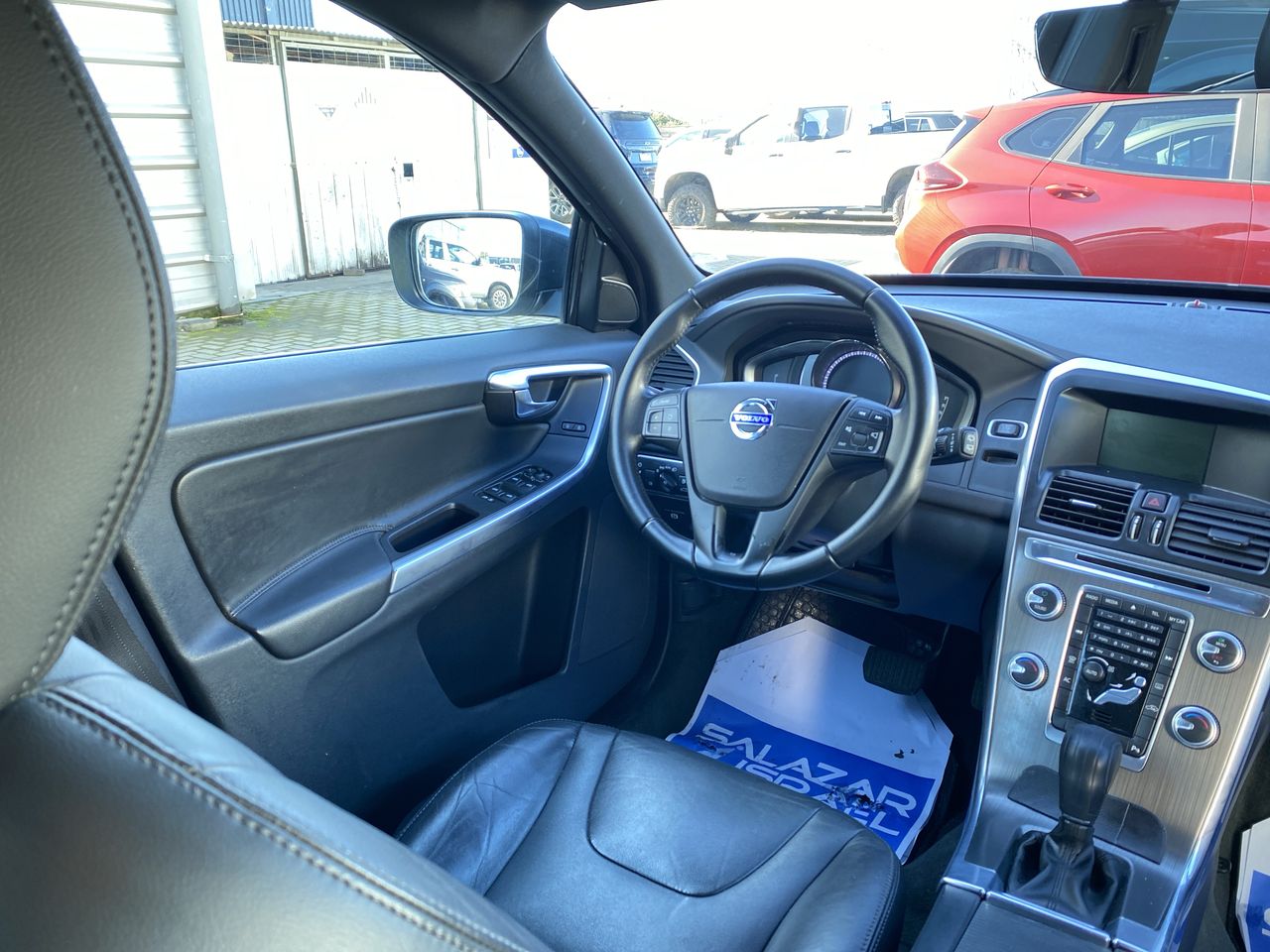 VOLVO - 14