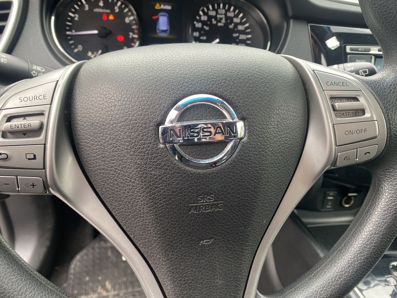 NISSAN - 27