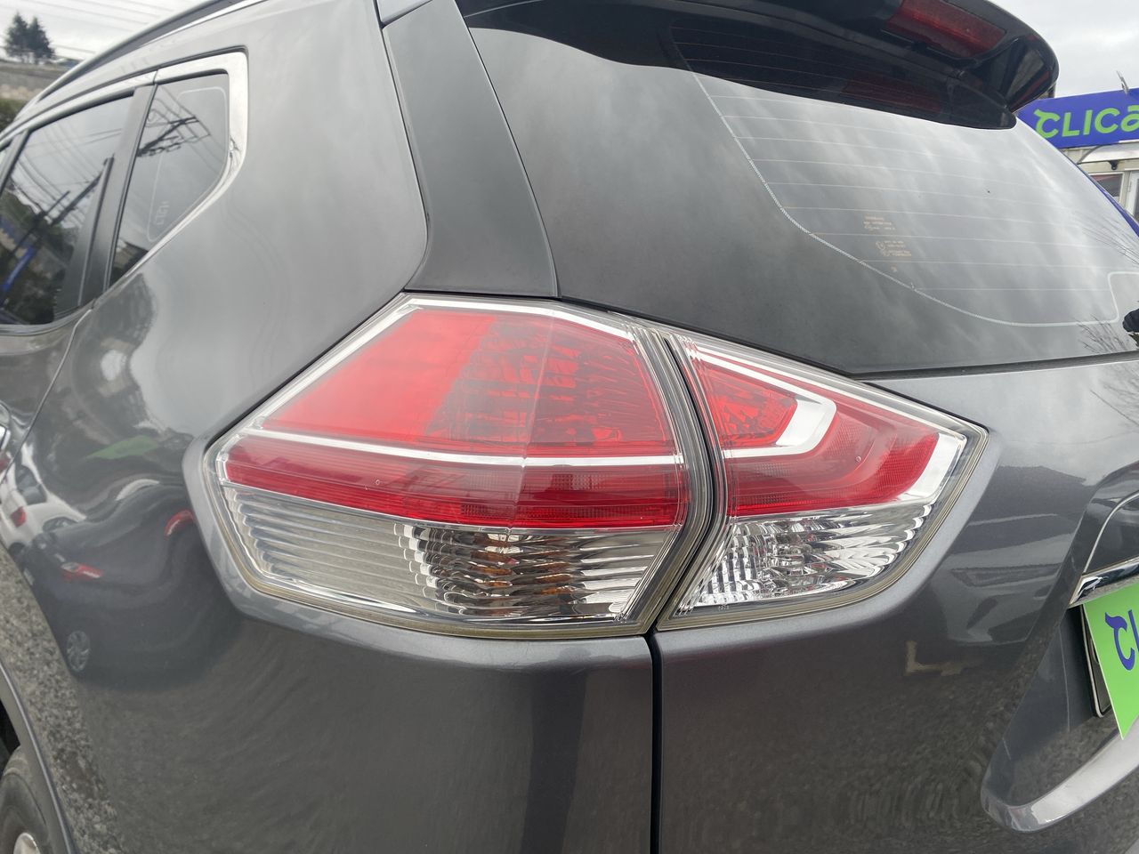 NISSAN - 21
