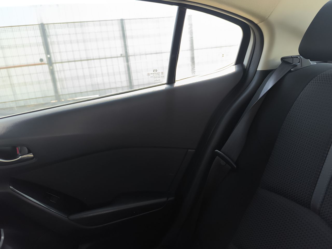 Mazda 3 — foto 12 de 30