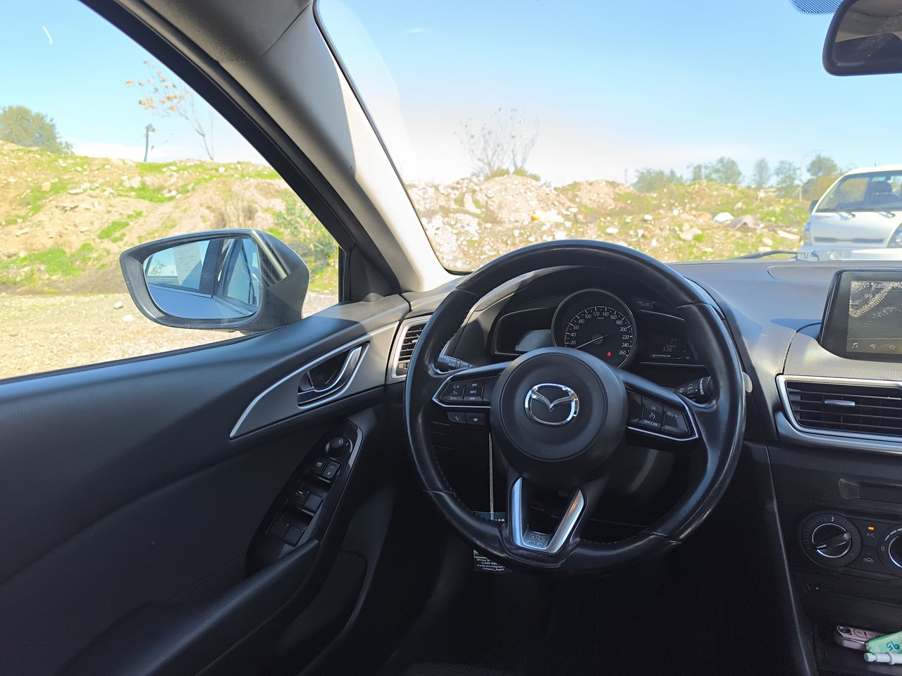 Mazda 3 — foto 15 de 30