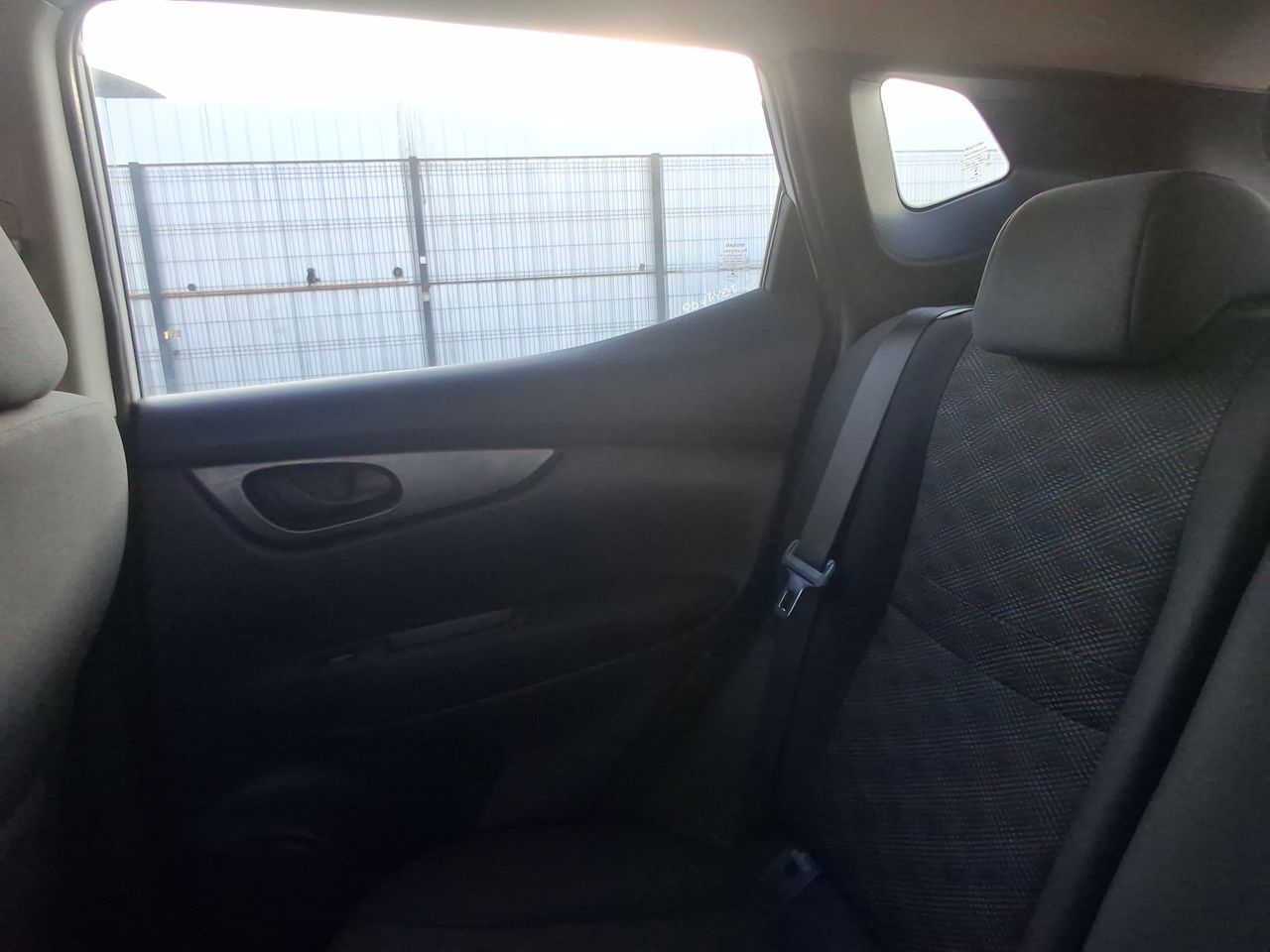 NISSAN - 4