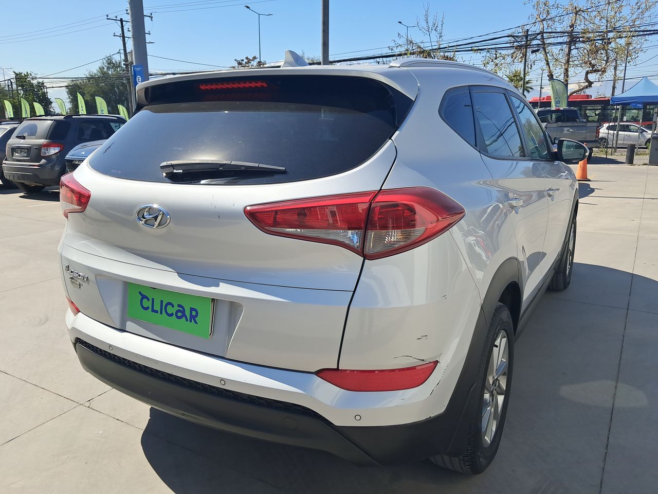 HYUNDAI - 7