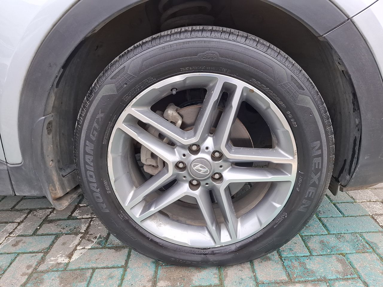 HYUNDAI - 9