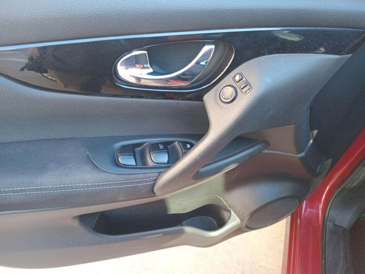 NISSAN - 19