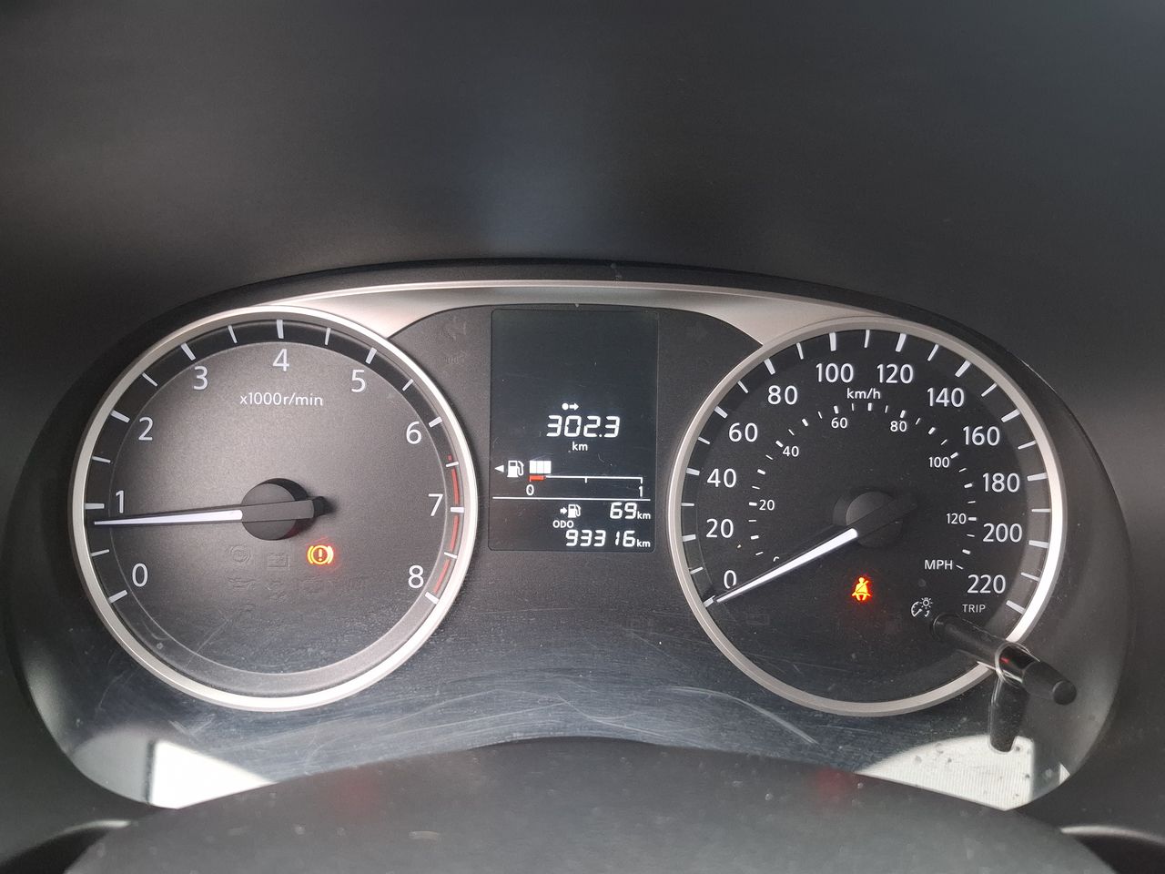 NISSAN - 18