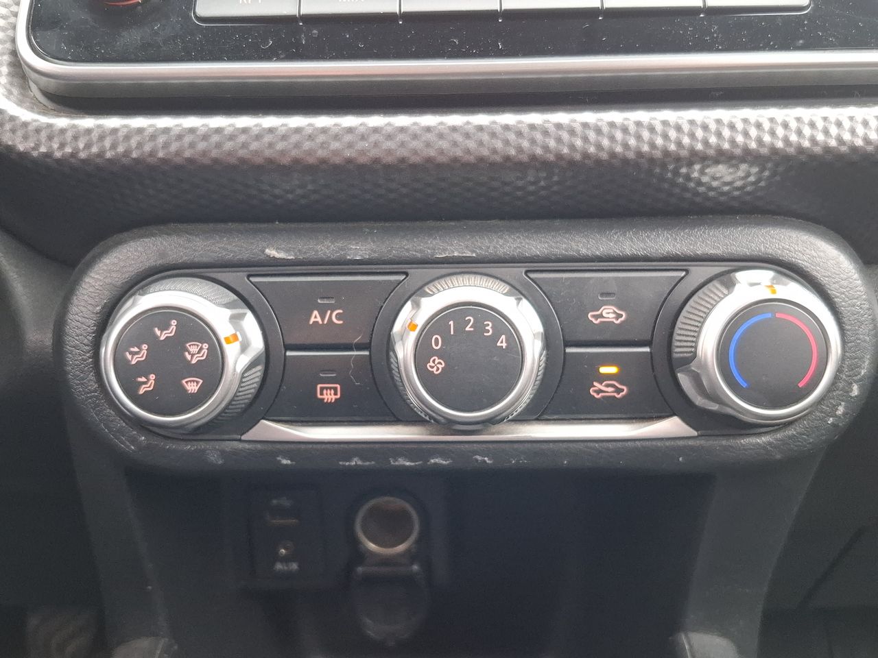 NISSAN - 20