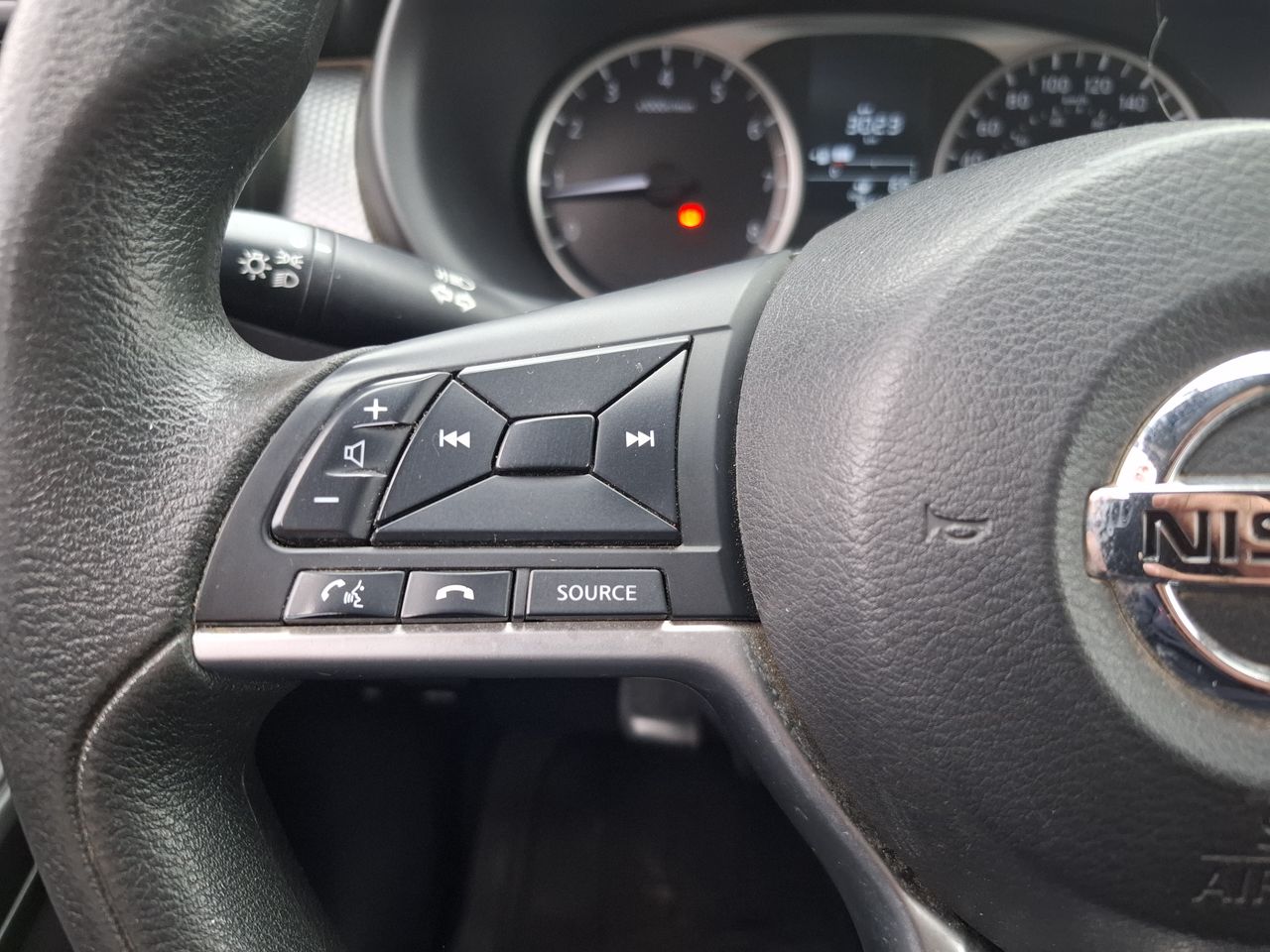 NISSAN - 17